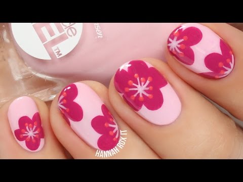 Pretty Floral Nail Art