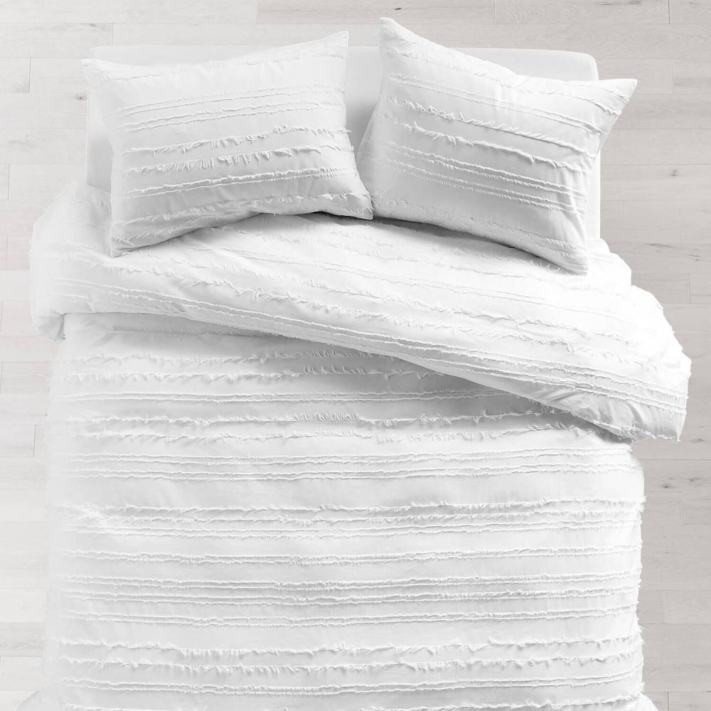 White eyelash dorm bedding for 2020